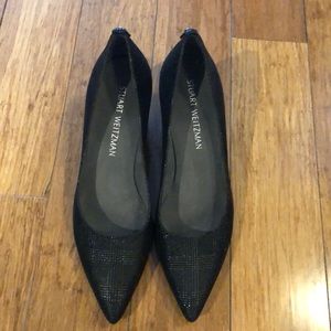 Stuart Weitzman black heels with design